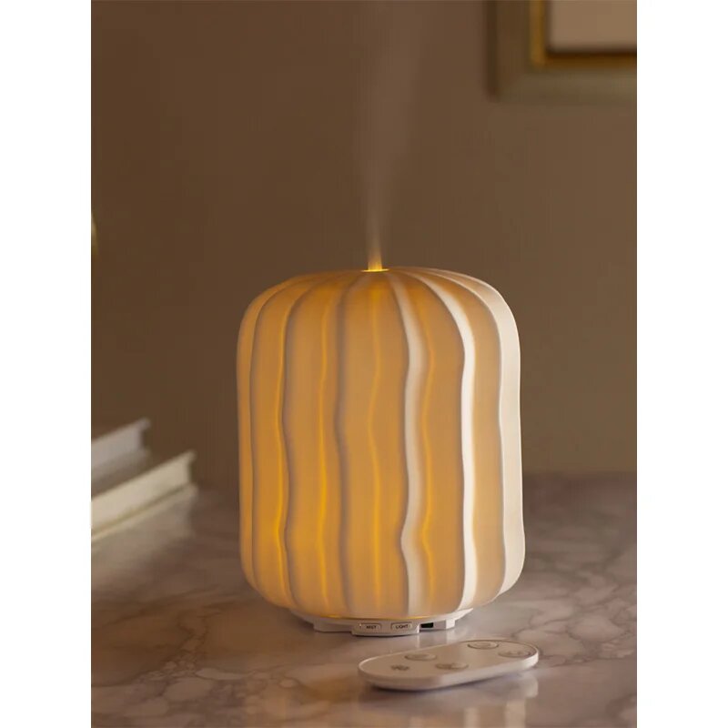MADE BY ZEN Lina ultrazvukový aroma difuzér a zvlhčovač vzduchu z keramiky 1 ks
