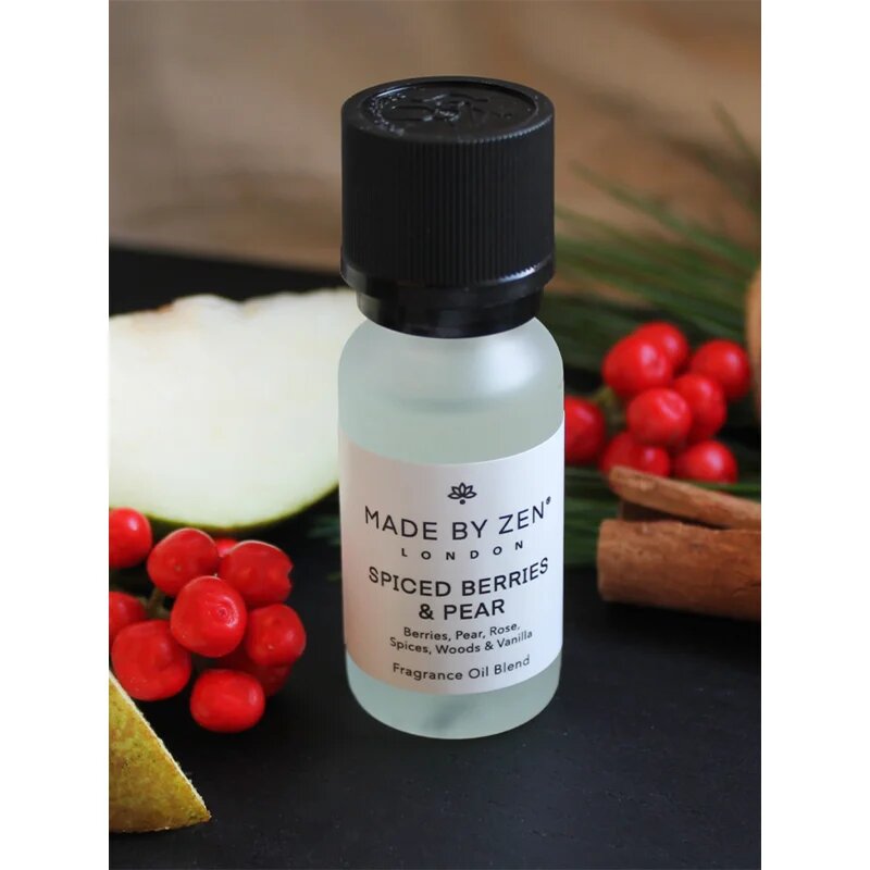 MADE BY ZEN Spiced Berries & Pear vonný olej 15 ml