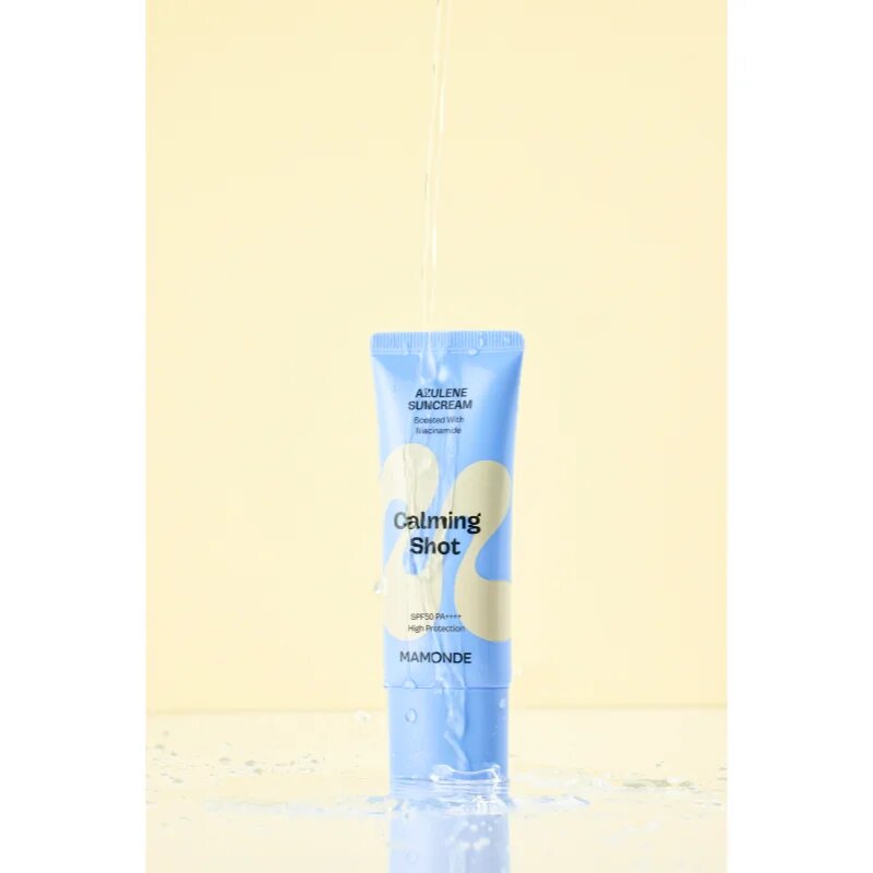 MAMONDE Calming Shot Azulene Suncream ochranný pleťový krém se zklidňujícím účinkem SPF 50+ 35 ml