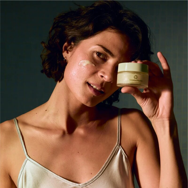 Manuka Health Regenerating Face Cream omlazující krém na obličej 50 ml
