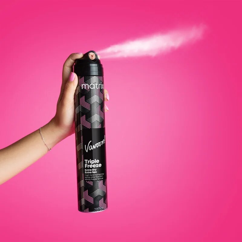 Matrix Vavoom Triple Freeze Extra Dry lak na vlasy se silnou fixací 300 ml