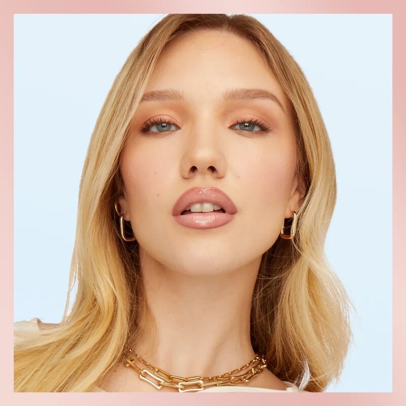 MAYBELLINE NEW YORK Lifter Liner konturovací tužka na rty s hydratačním účinkem odstín 009 Peaking 1.2 g