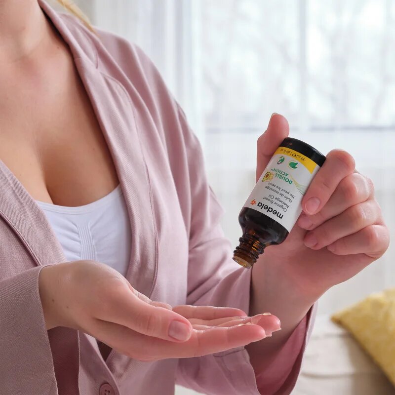 Medela Organic Breast Massage Oil masážní olej na prsa 50 ml