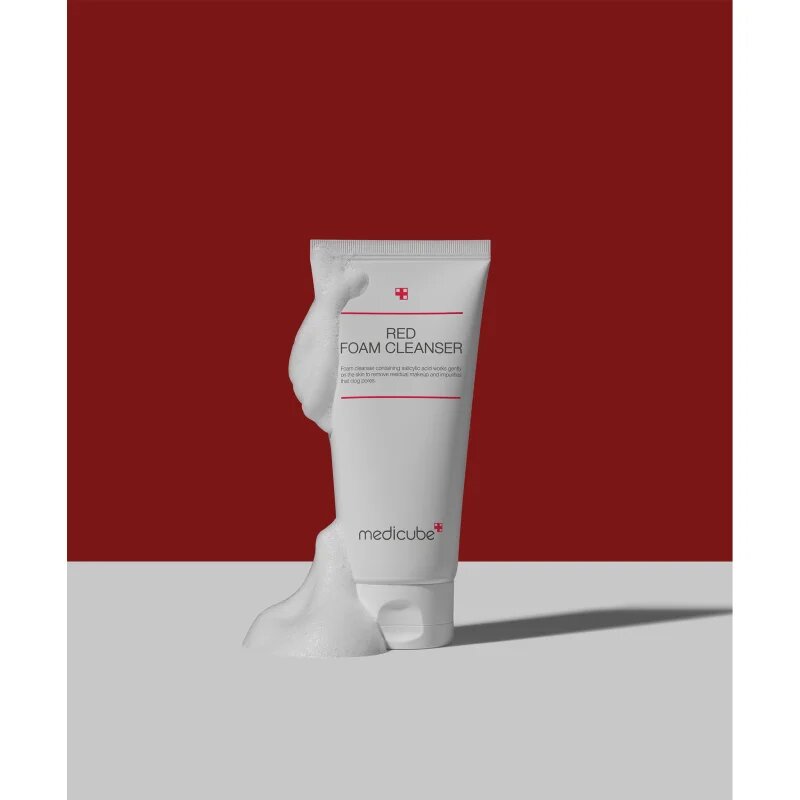 Medicube Red Foam Cleanser hloubkově čisticí pěna se zklidňujícím účinkem 230 ml