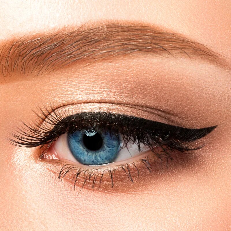 Mesauda Eyes On Fleek tekuté linky na oči s matným finišem 0.55 ml