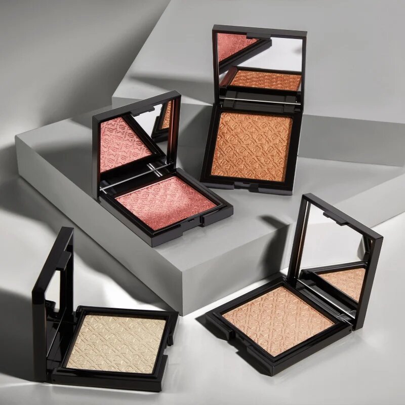 Mia Cosmetics Light Builder kompaktní pudrový rozjasňovač odstín 04 Zoom 9 g