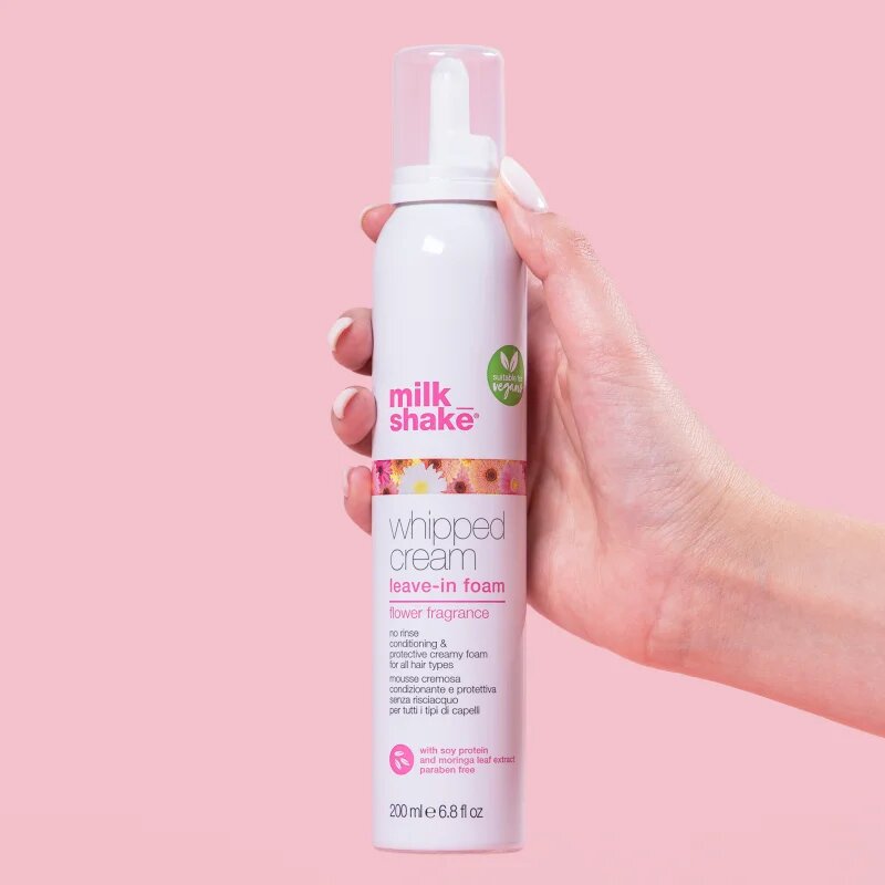 milk_shake® Leave-in Treatments Whipped Cream bezoplachová hydratační péče pro barvené vlasy Flower Fragrance 200 ml