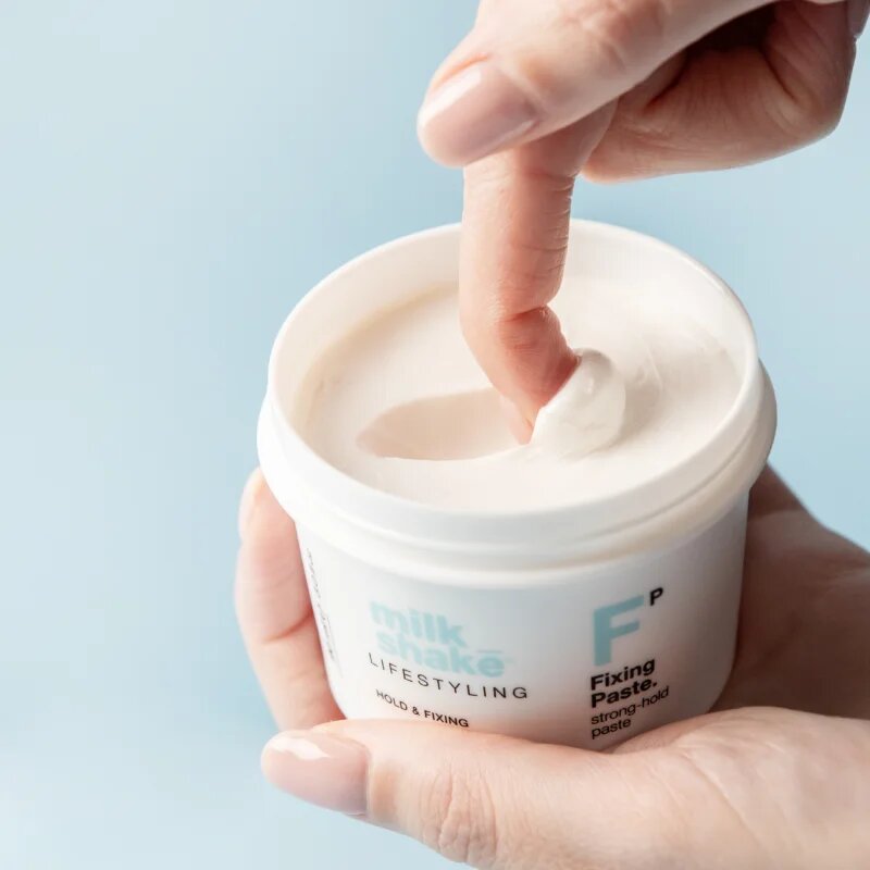 milk_shake® Lifestyling Fixing Paste stylingový přípravek pro fixaci a tvar 90 ml