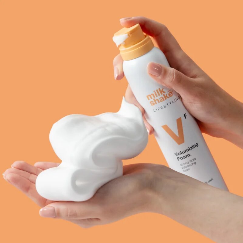 milk_shake® Lifestyling Volumizing Foam pěna pro objem vlasů 200 ml