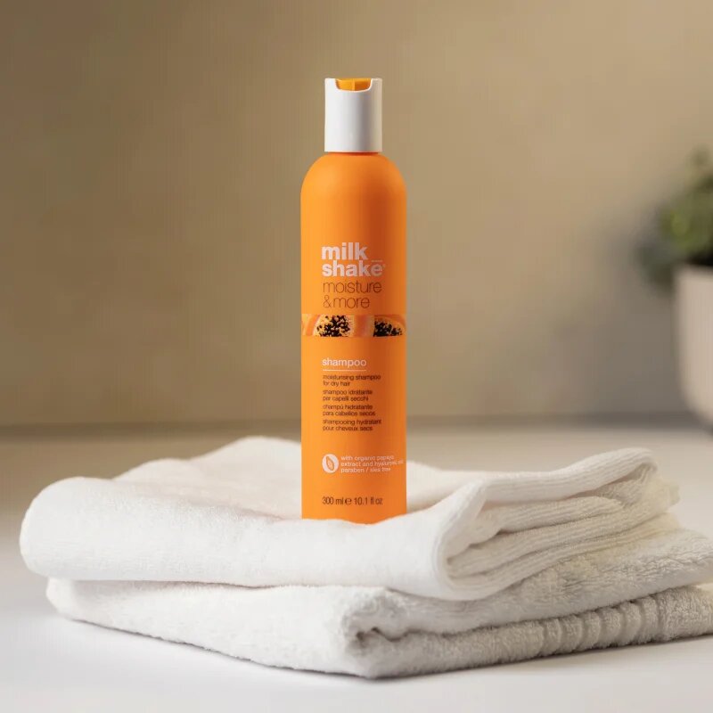 milk_shake® Three pack Amazing + Moisture & More sada pro suché vlasy