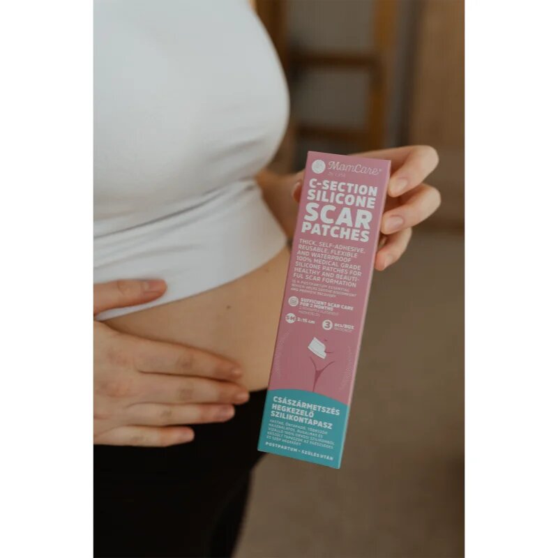 MomCare by Lina C-Section Silicone Scar Patches silikonové náplasti na jizvy po císařském řezu velikost L-XL 5 x 20 cm 3 ks