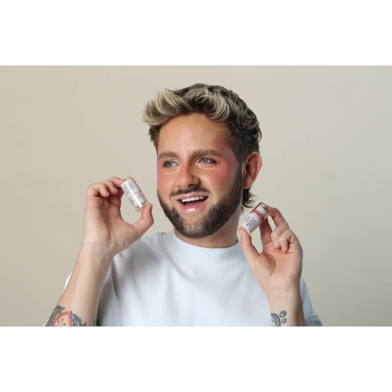 MUA Makeup Academy Beauty Balm krémový rozjasňovač v tyčince odstín Hi-Lite 4 g