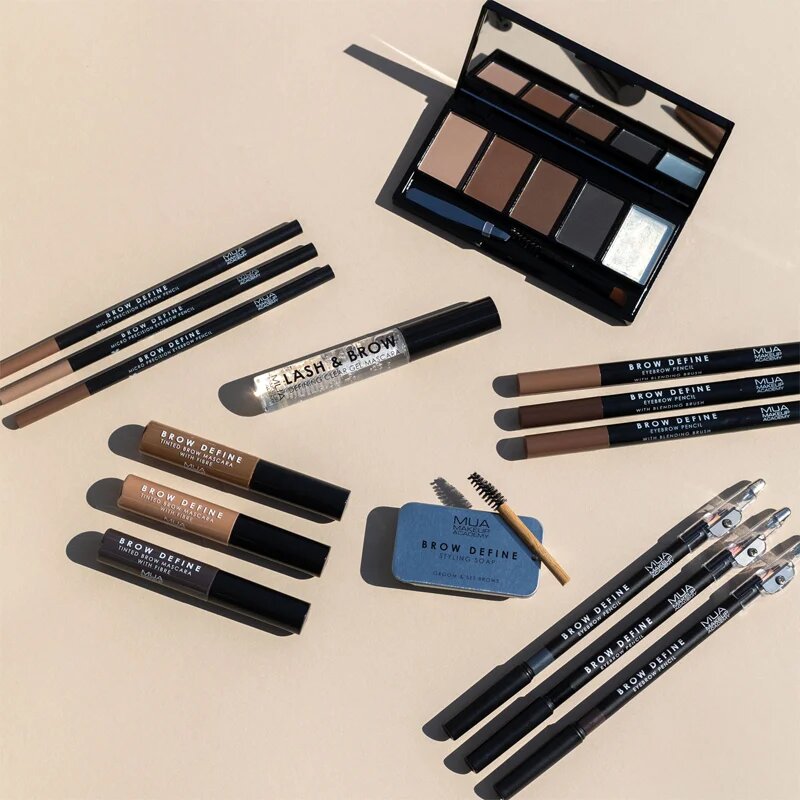 MUA Makeup Academy Brow Define paletka pudrových stínů na obočí s aplikátorem 1 ks