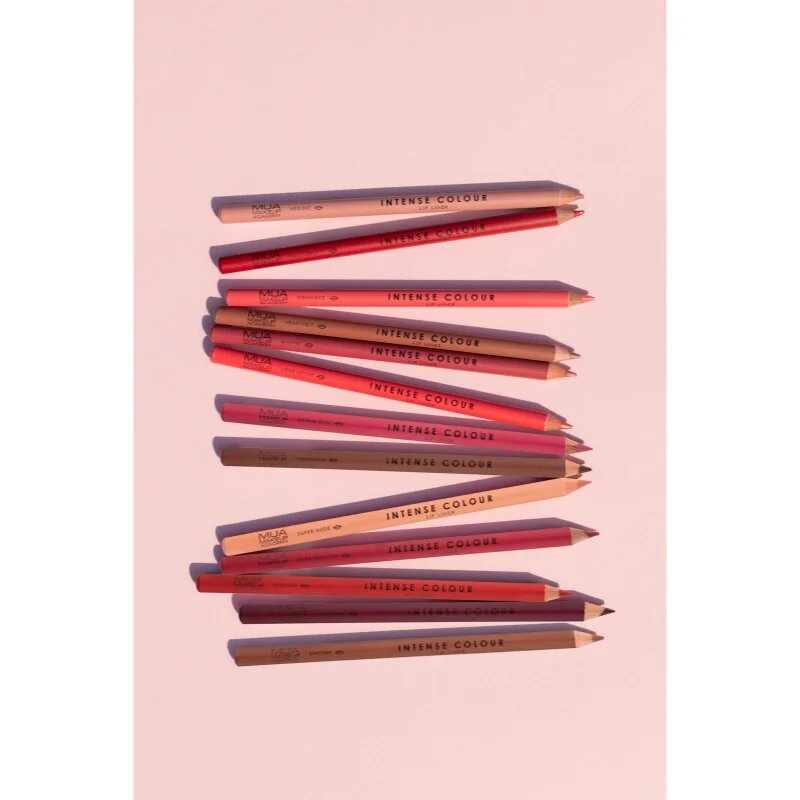 MUA Makeup Academy Intense Colour precizní tužka na rty odstín Americano 1.5 g