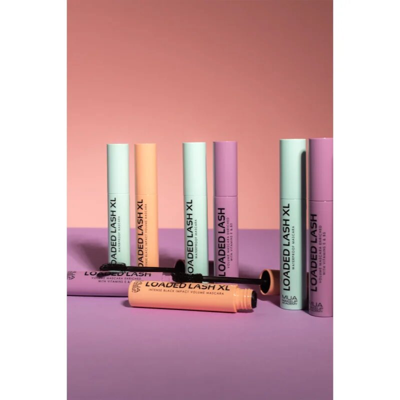MUA Makeup Academy Loaded Lash XL voděodolná řasenka pro prodloužení natočení a objem odstín Black 8 g