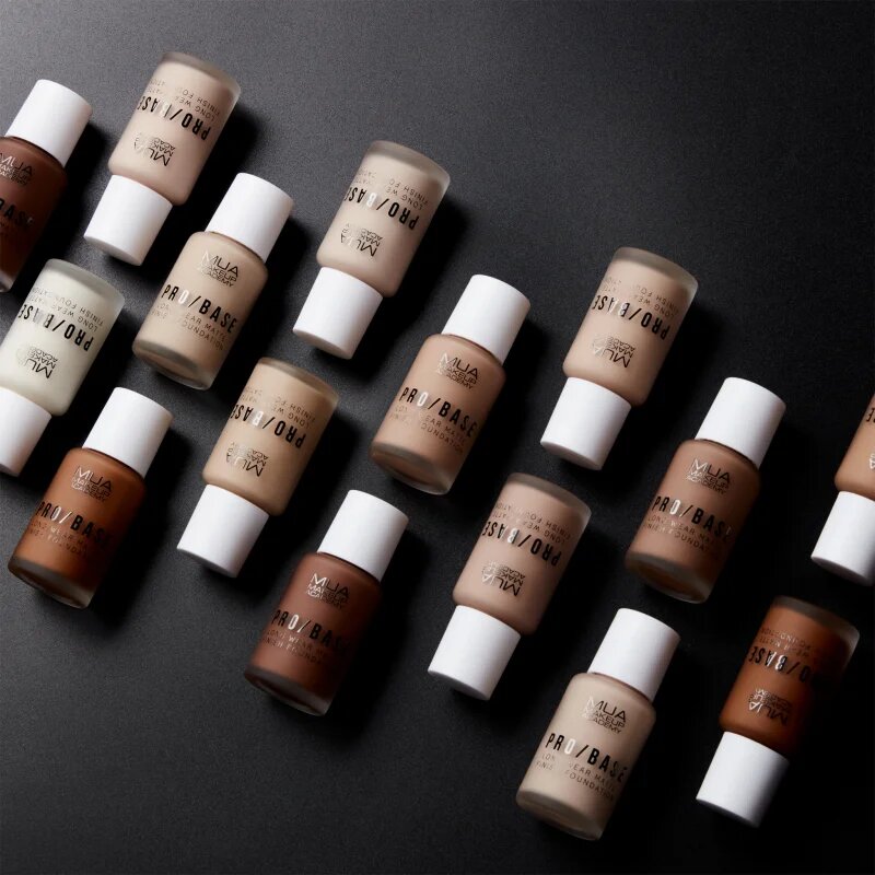 MUA Makeup Academy PRO/BASE dlouhotrvající matující make-up odstín #110 30 ml