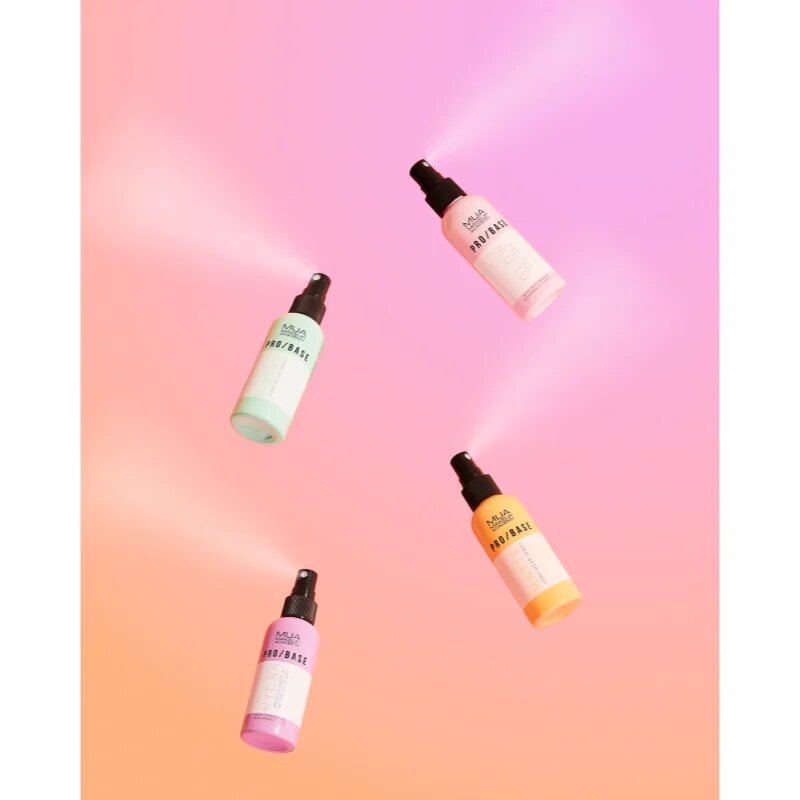 MUA Makeup Academy PRO/BASE Hydra pleťová mlha pro fixaci make-upu s kyselinou hyaluronovou 70 ml