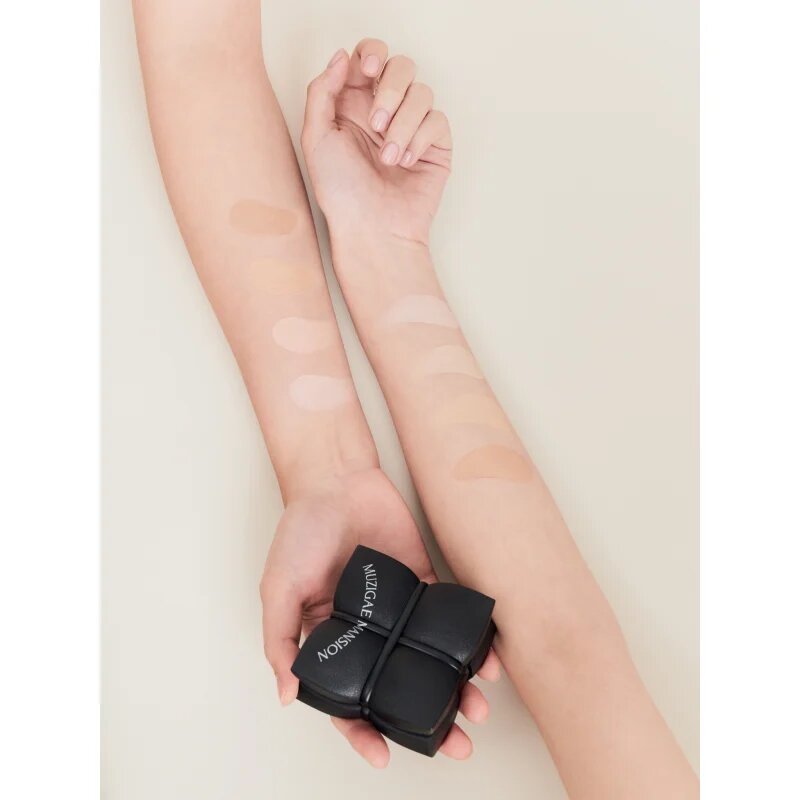 MUZIGAE MANSION Sleek Matt Cushion dlouhotrvající make-up v houbičce SPF 50+ + náhradní náplň odstín N23 2x15 g