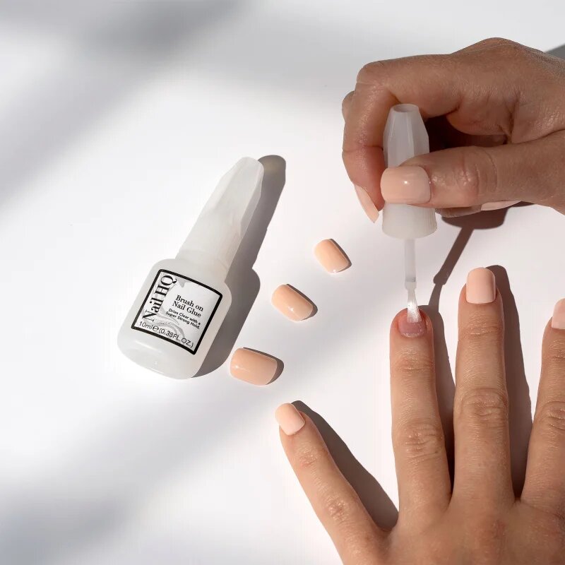 Nail HQ Brush on Nail Glue lepidlo na nehty 10 ml