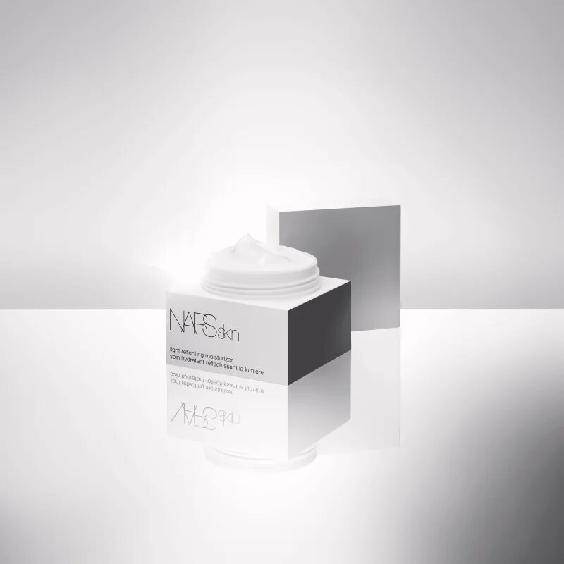 NARS Skin Light Reflecting Moisturizer hydratační a rozjasňující pleťový krém 50 ml