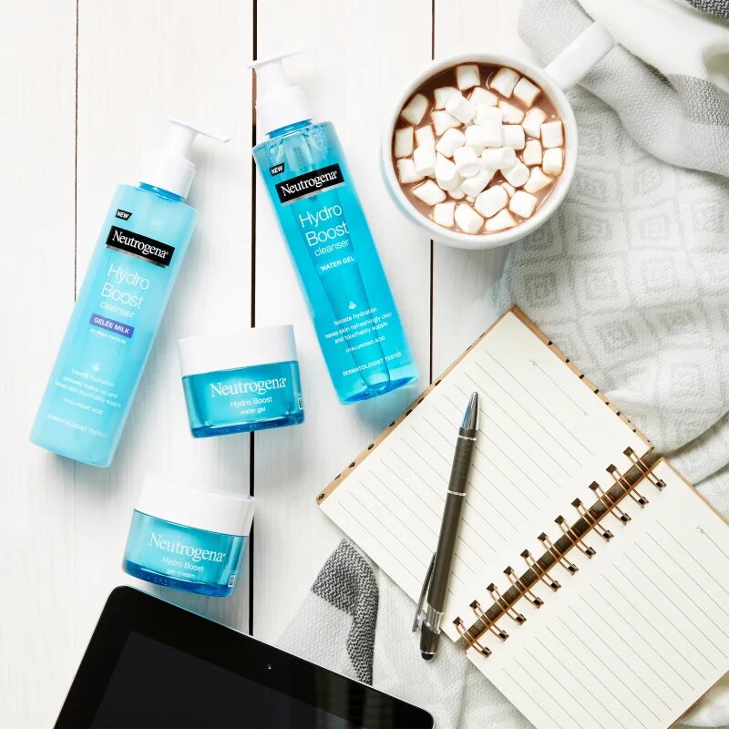 Neutrogena Hydro Boost® odličovací pleťové mléko 200 ml