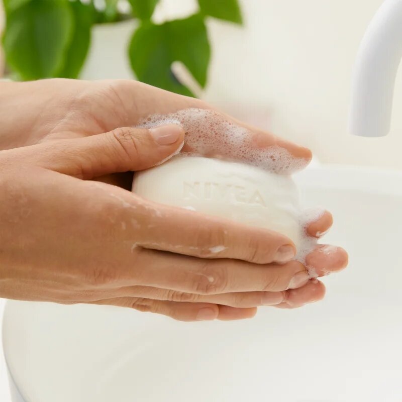 Nivea Creme Care Krémové tuhé mýdlo s Euceritem® 100 g