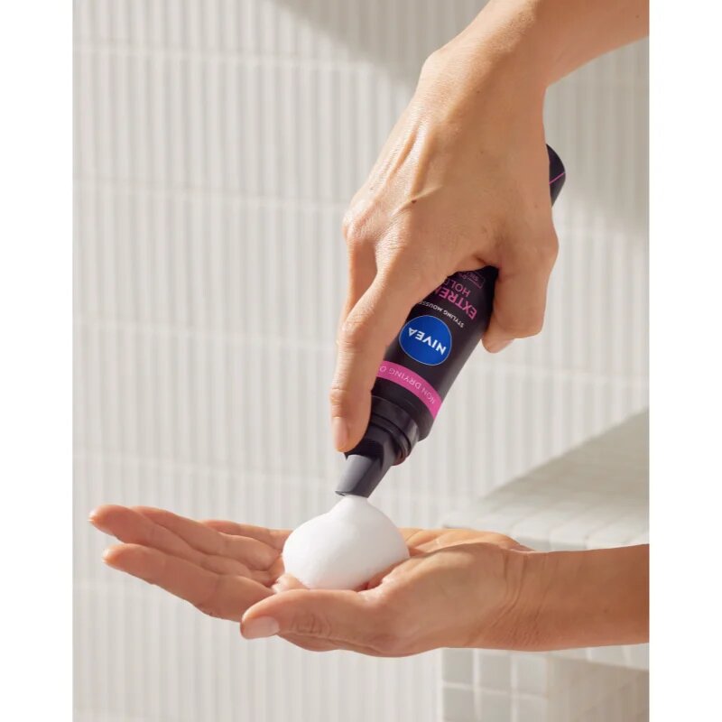 Nivea Extreme Hold pěnové tužidlo 150 ml