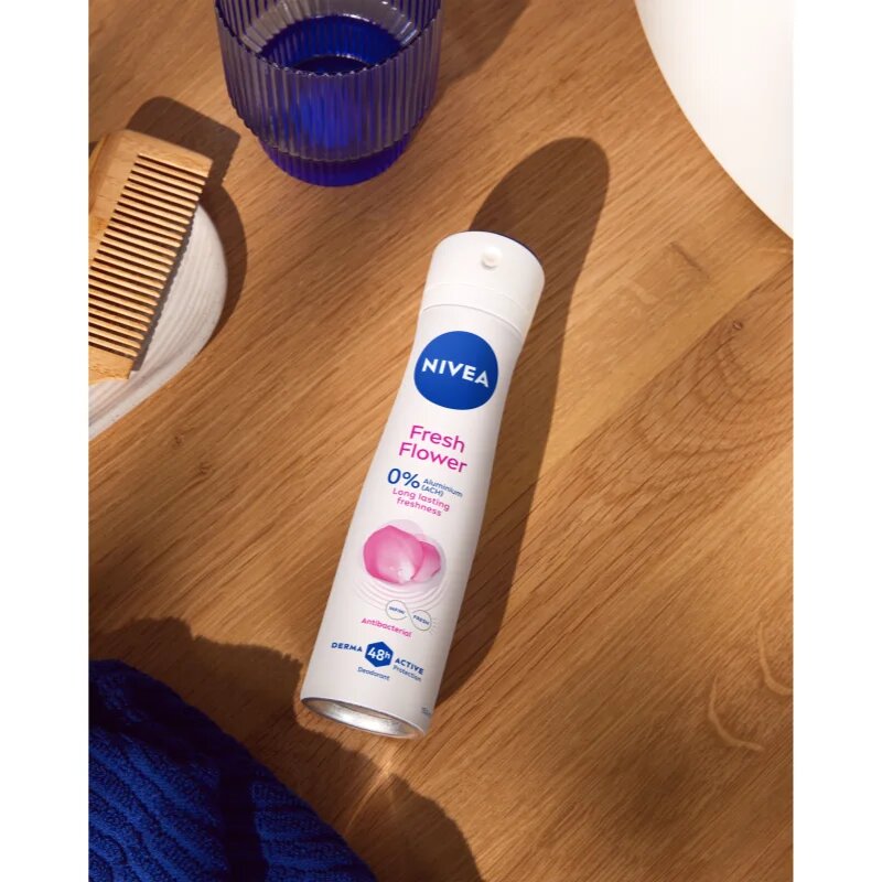 Nivea Fresh Flower deodorant ve spreji pro ženy 150 ml