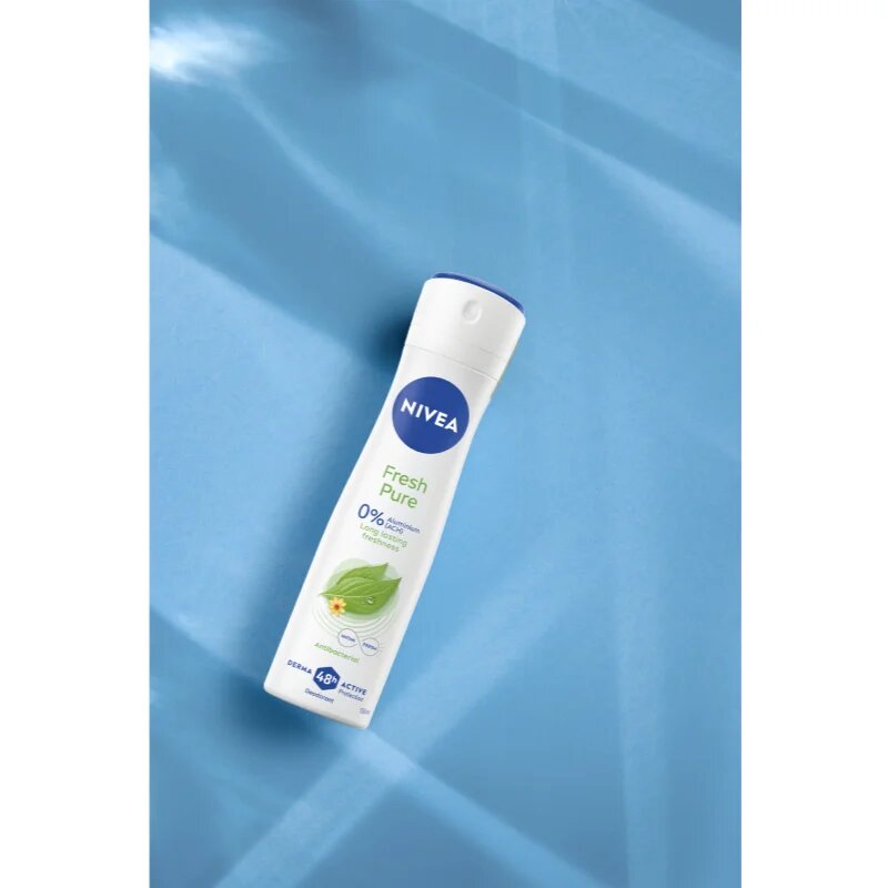 Nivea Fresh Pure deodorant ve spreji pro ženy 150 ml