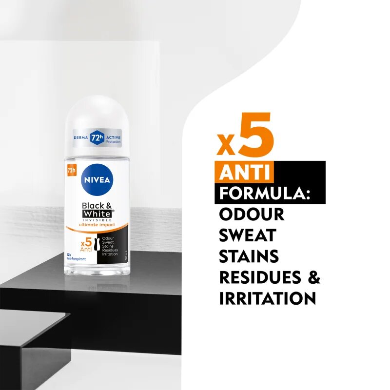 Nivea Invisible Black & White Ultimate Impact kuličkový antiperspirant pro ženy 50 ml