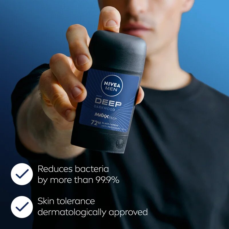 Nivea MEN Deep tuhý antiperspirant pro muže Black Carbon Dark Wood 50 ml