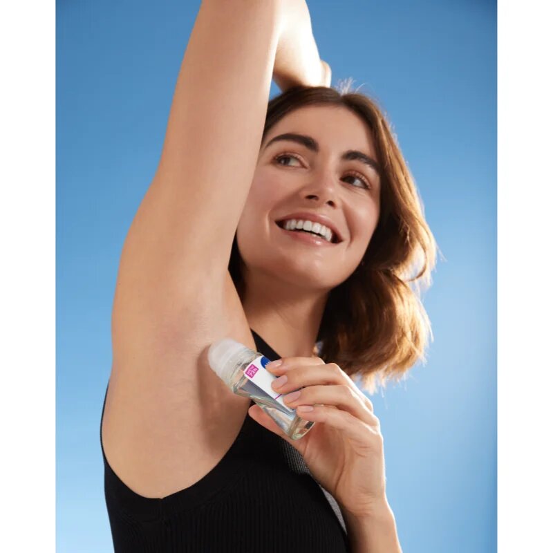 Nivea Rose Touch kuličkový antiperspirant pro ženy 50 ml