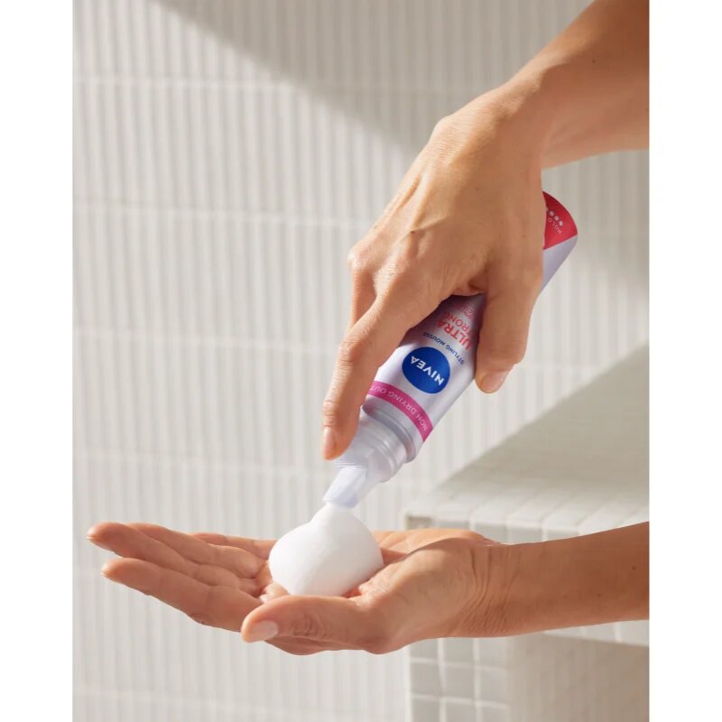 Nivea Ultra Strong pěnové tužidlo 150 ml