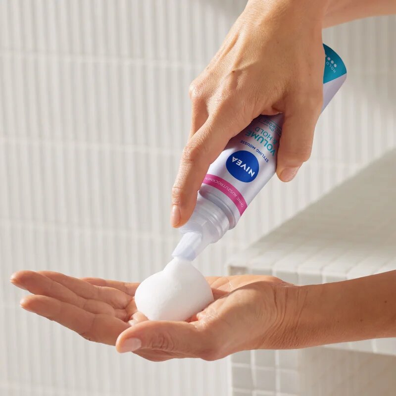 Nivea Volume Sensation pěnové tužidlo 150 ml