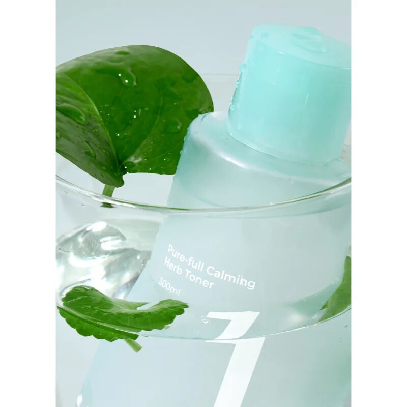 Numbuzin No. 1 Pure-Full Calming Herb Toner zklidňující pleťové tonikum pro problematickou pleť 300 ml