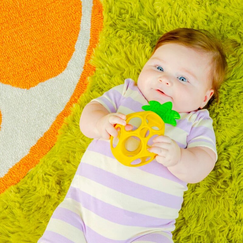 Oball Teether My Own™ kousátko Pineapple 1 ks