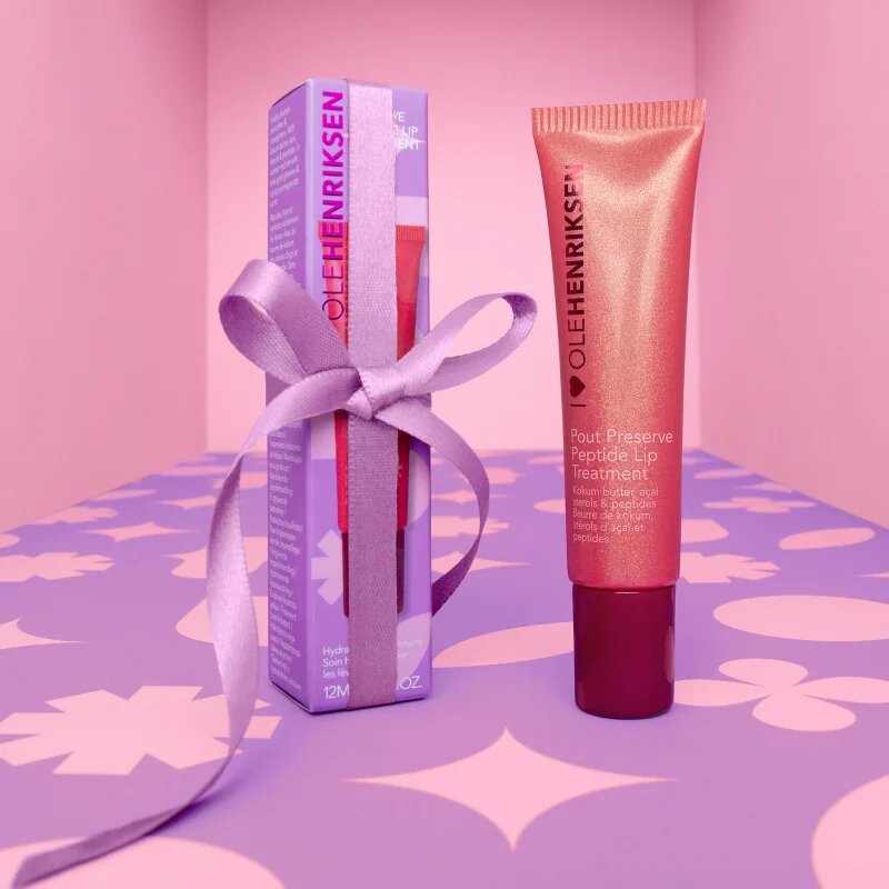 OLEHENRIKSEN Pout Preserve Peptide Lip Treatment hydratační lesk na rty odstín Pomegranate Fizz Glimmer 12 ml