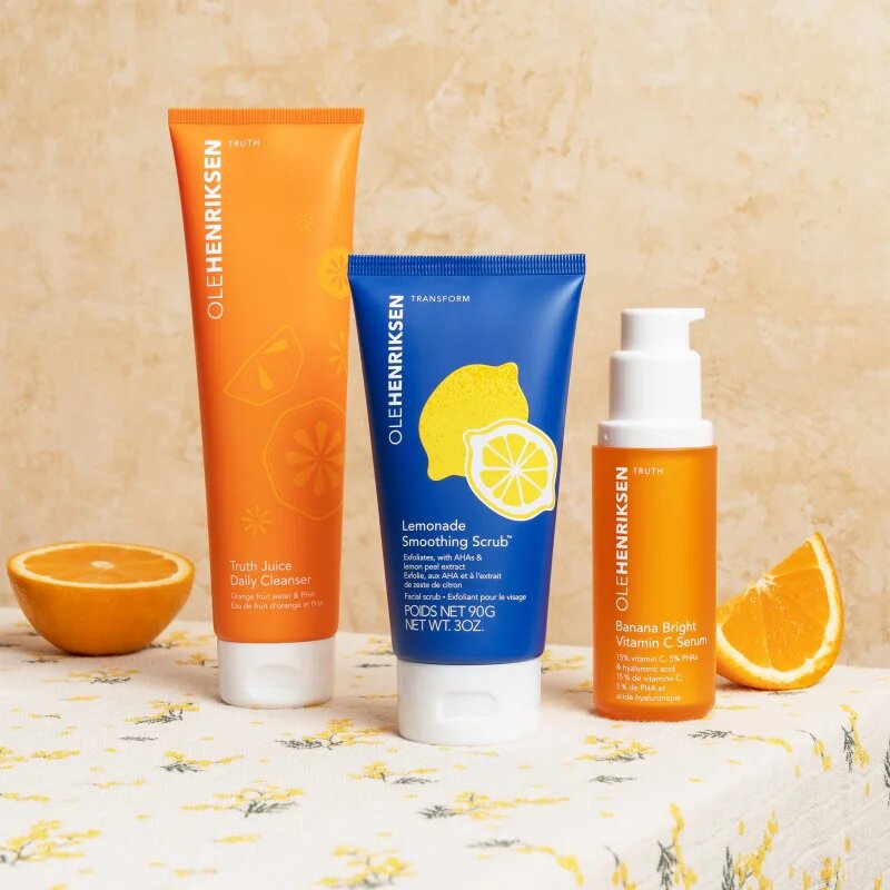 OLEHENRIKSEN Transform Lemonade Smoothing Srub vyhlazující pleťový peeling s exfoliačním účinkem 30 g