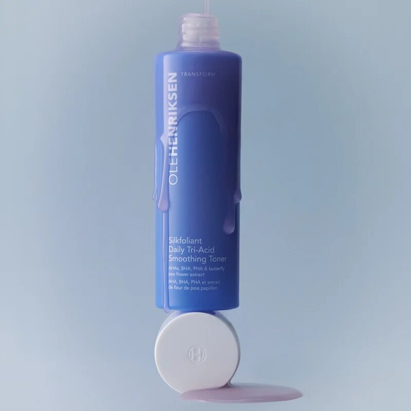 OLEHENRIKSEN Transform Silkfoliant Daily Tri-Acid Smoothing Toner with Mandelic Acid jemné exfoliační tonikum pro každodenní použití 120 ml