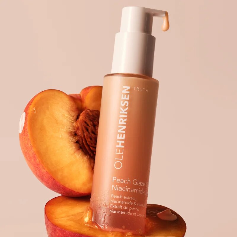 OLEHENRIKSEN Truth Peach Glaze Glow Niacinamide Serum rozjasňující sérum s niacinamidem 30 ml