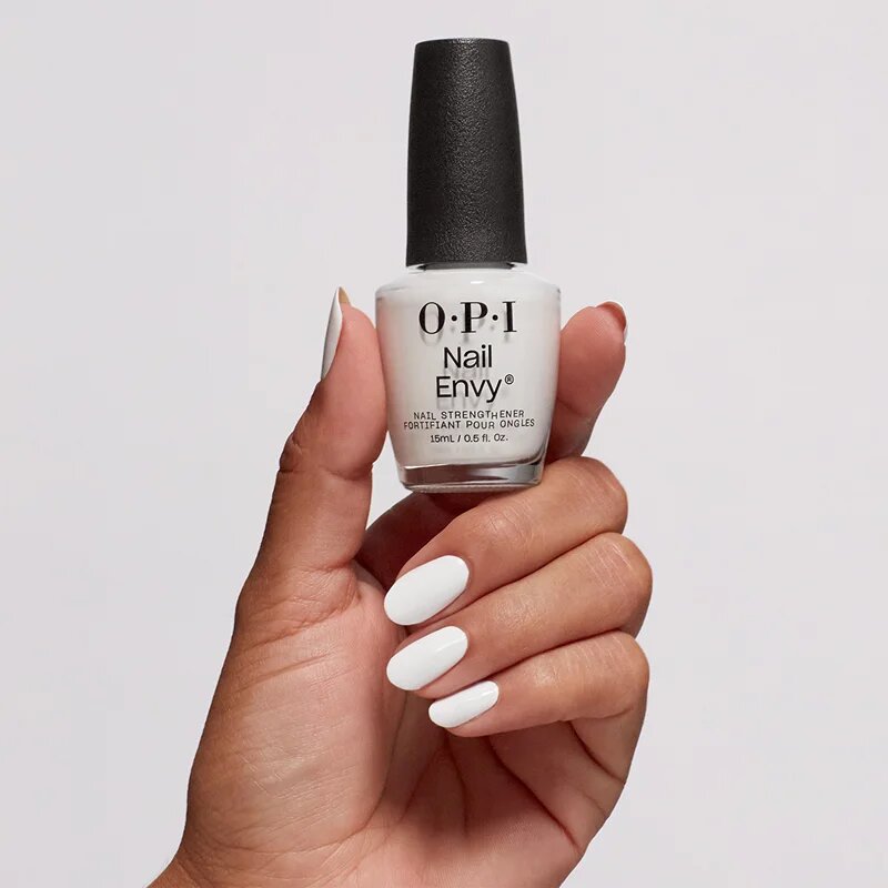 OPI Nail Envy vyživující lak na nehty Alpine Snow 15 ml