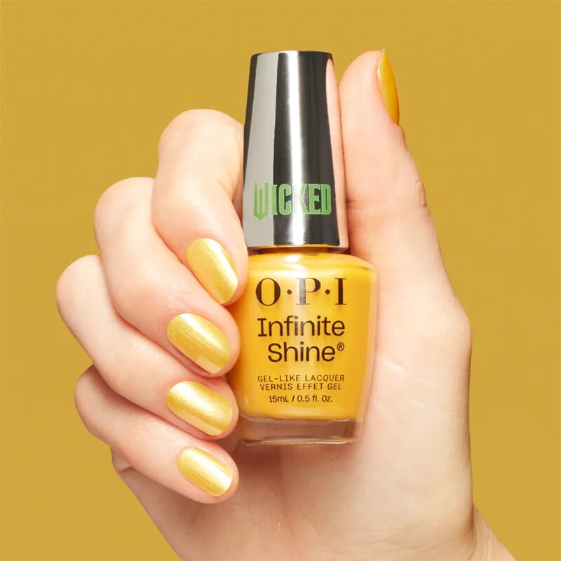 OPI Wicked Infinite Shine lak na nehty odstín Yellow Brick Road 15 ml