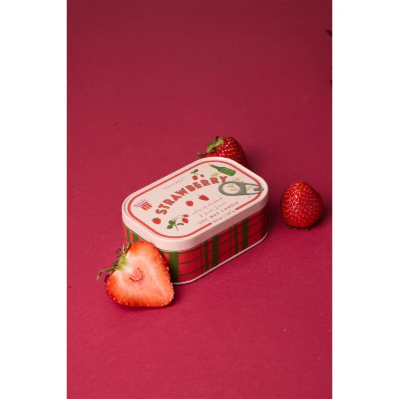 Paddywax Bistro Tin Strawberry vonná svíčka v plechovce 127 g