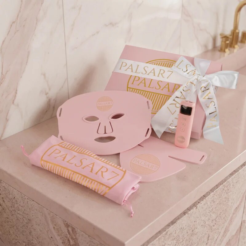 PALSAR7 Photon LED mask Pink Cloud ošetřující LED maska na obličej a dekolt 1 ks