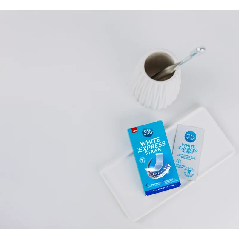 Perl Weiss White Strips Express bělicí pásky 4 ks