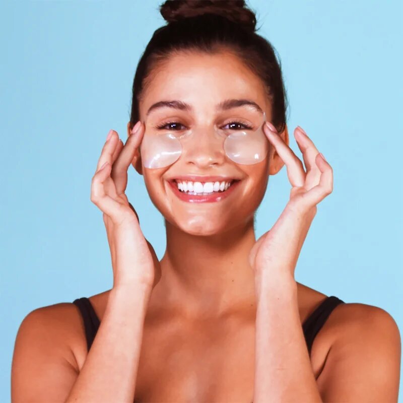 Peter Thomas Roth Water Drench Hyaluronic Cloud Eye Patches hydratační gelové polštářky na oční okolí 60 ks