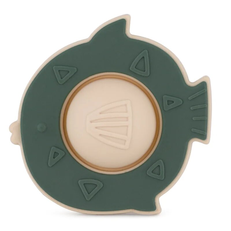 Petite&Mars Fish Fiona 6m+ hračka Misty Green 1 ks