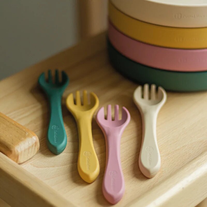 Petite&Mars Take&Match Silicone Cutlery příbor Desert Sand 6 m+ 2 ks
