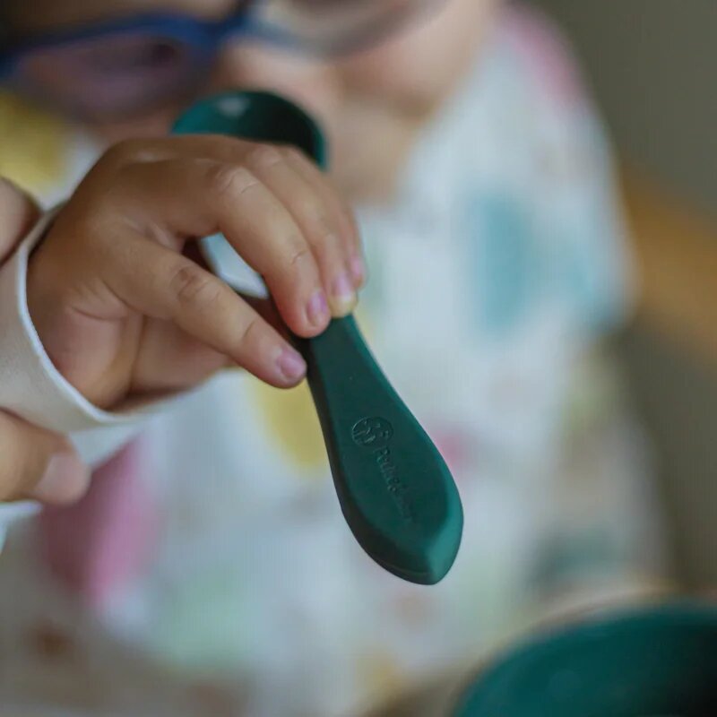 Petite&Mars Take&Match Silicone Cutlery příbor Misty Green 6 m+ 2 ks