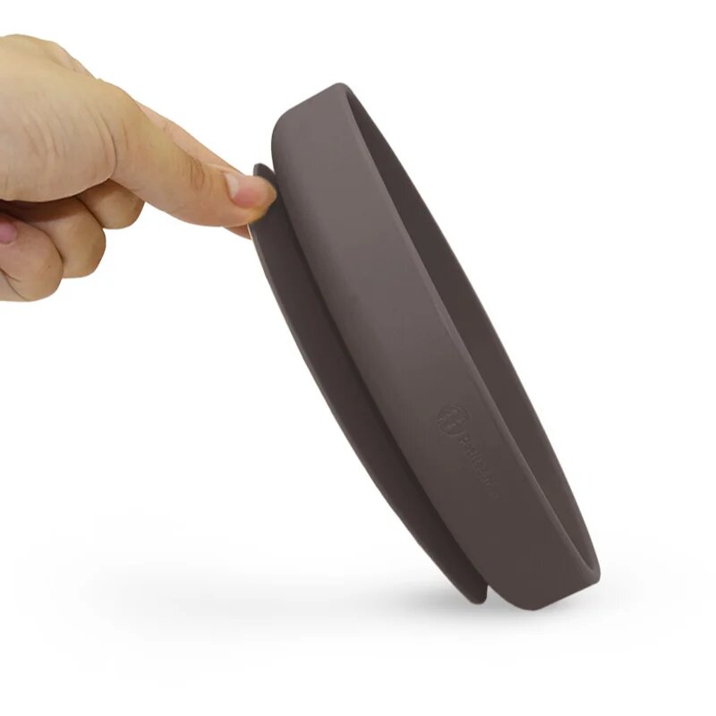 Petite&Mars Take&Match Silicone Plate talíř s přísavkou Bitter Cocoa 6m+ 1 ks